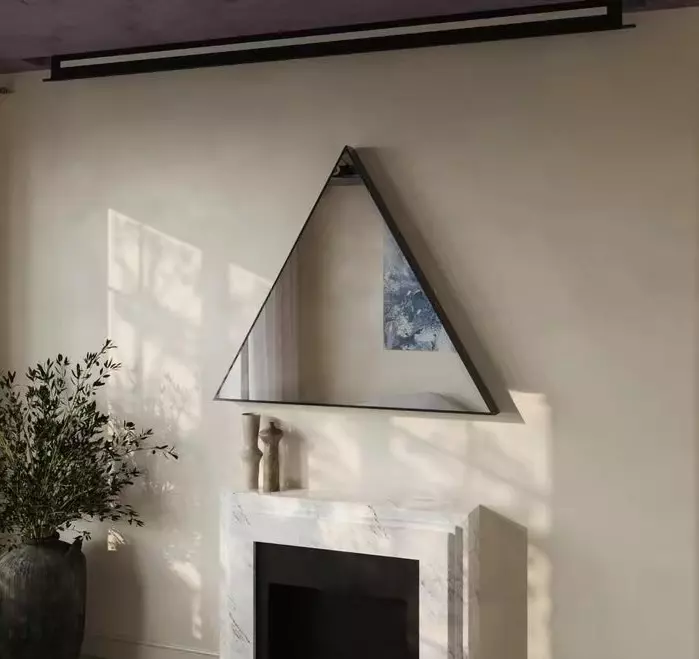 Infinite Triangle Mirror